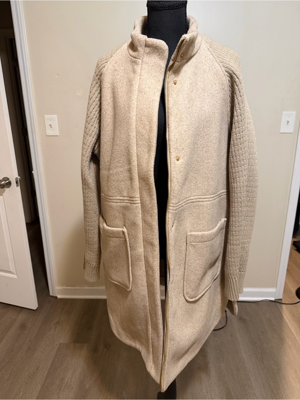 Andrew Marc-Beautiful sweater coat